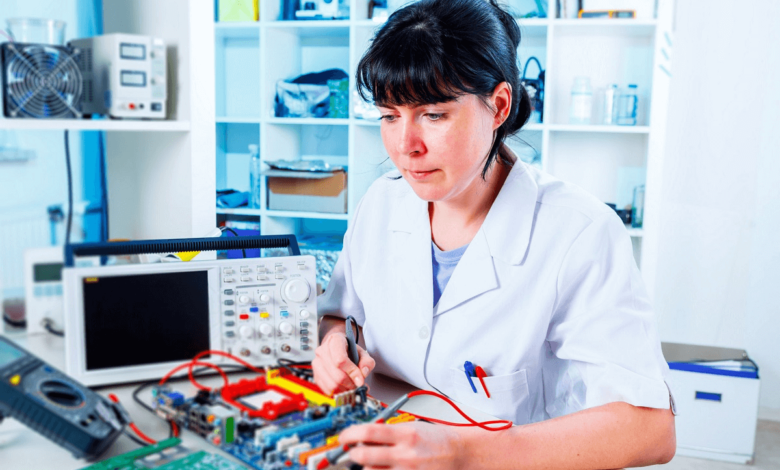 5 Reasons to Hire Biomedical Technicians